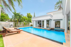 Pool Villa Pattaya H52
